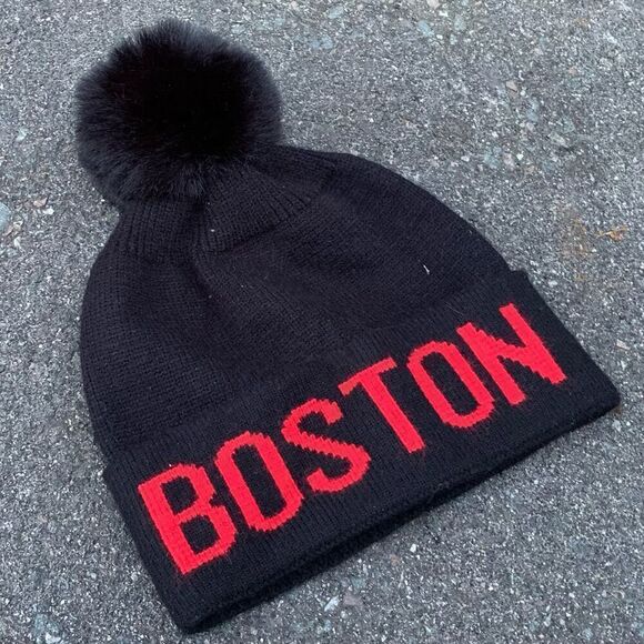 BOSTON Black and Red Winter Pom Pom Beanie One Size Preloved Excellent - Picture 2 of 4